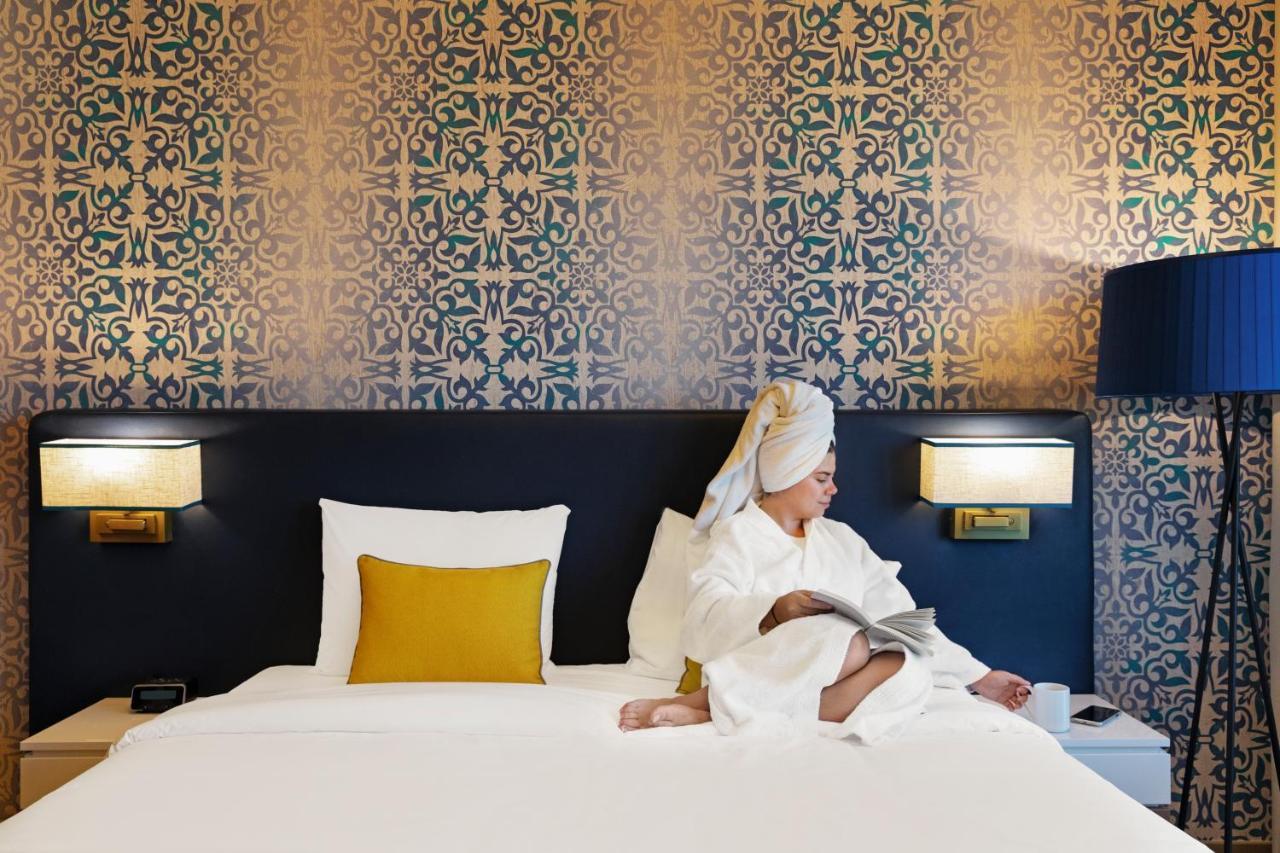 Apart-hotel Adagio Deira 4*